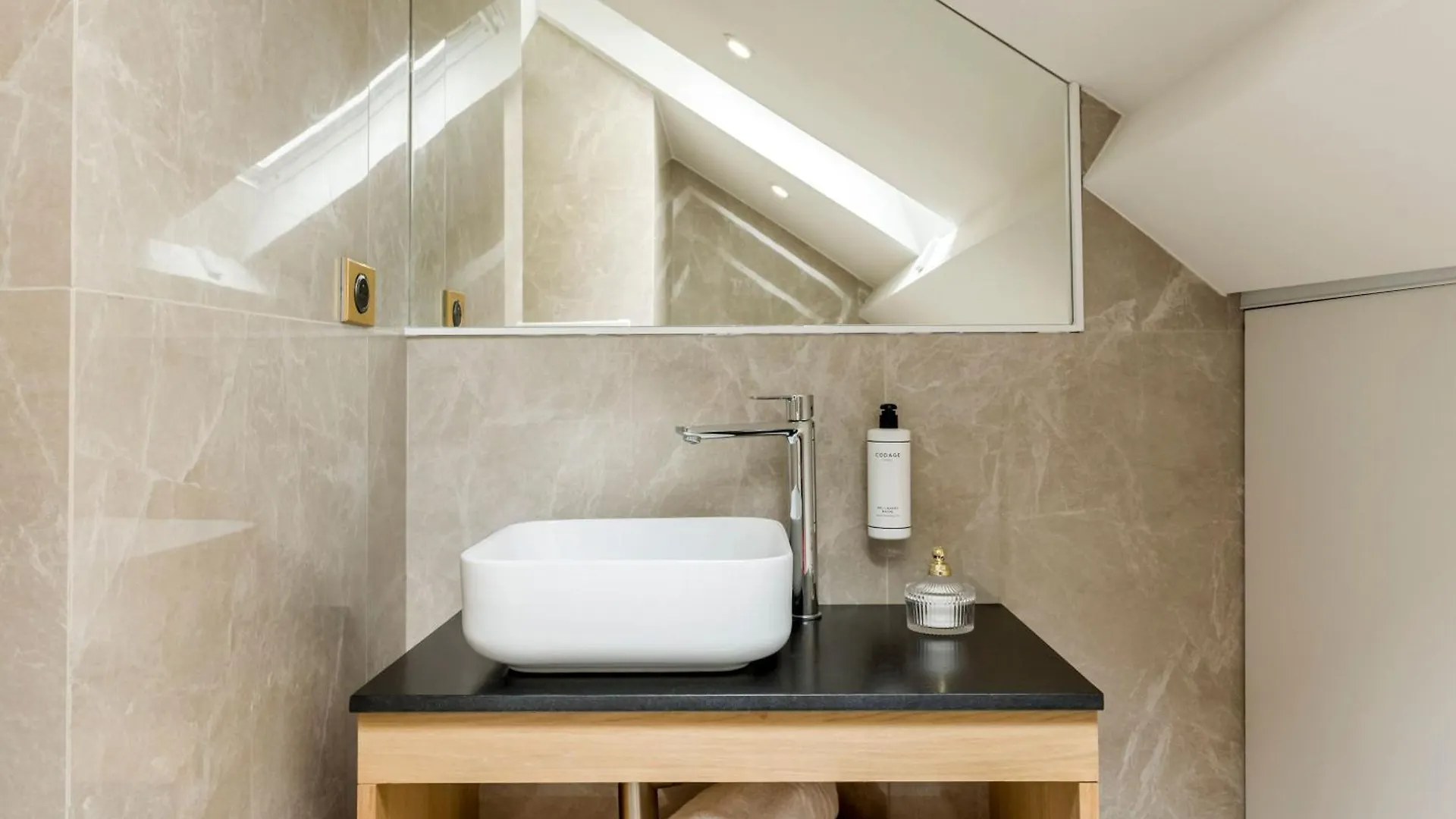 Merveil - Luxury - Champs Elysees - St Cyr I